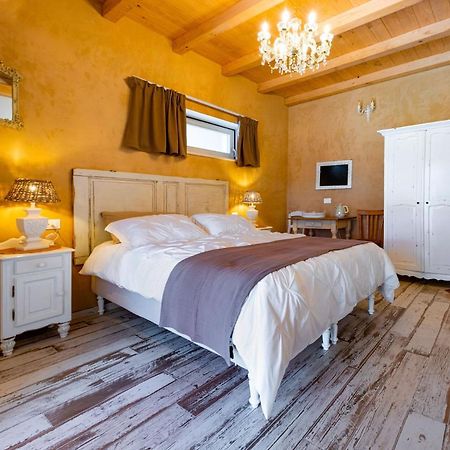 ラクイラ Aria Di Bosco Bed & Breakfast エクステリア 写真